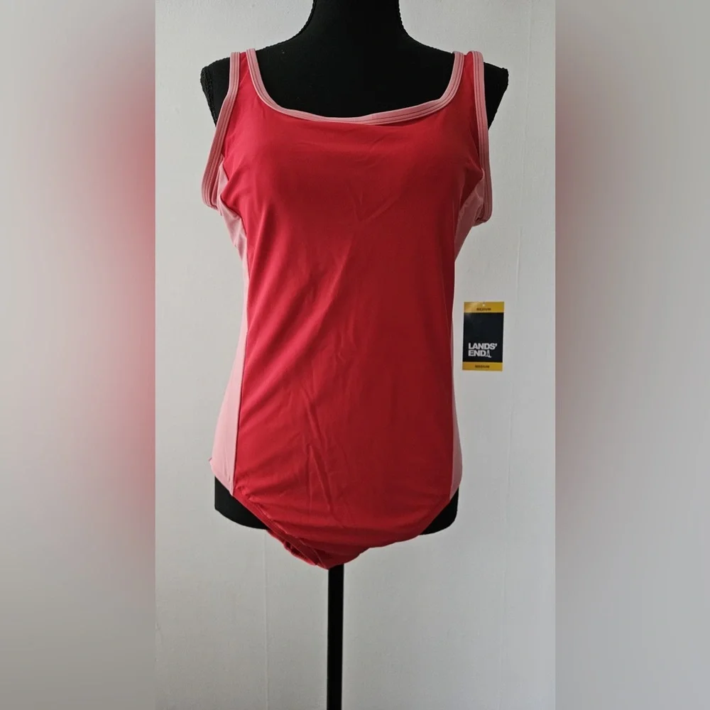 Lands' End Women's Scoop Neck One-Piece Swimsuit NWT